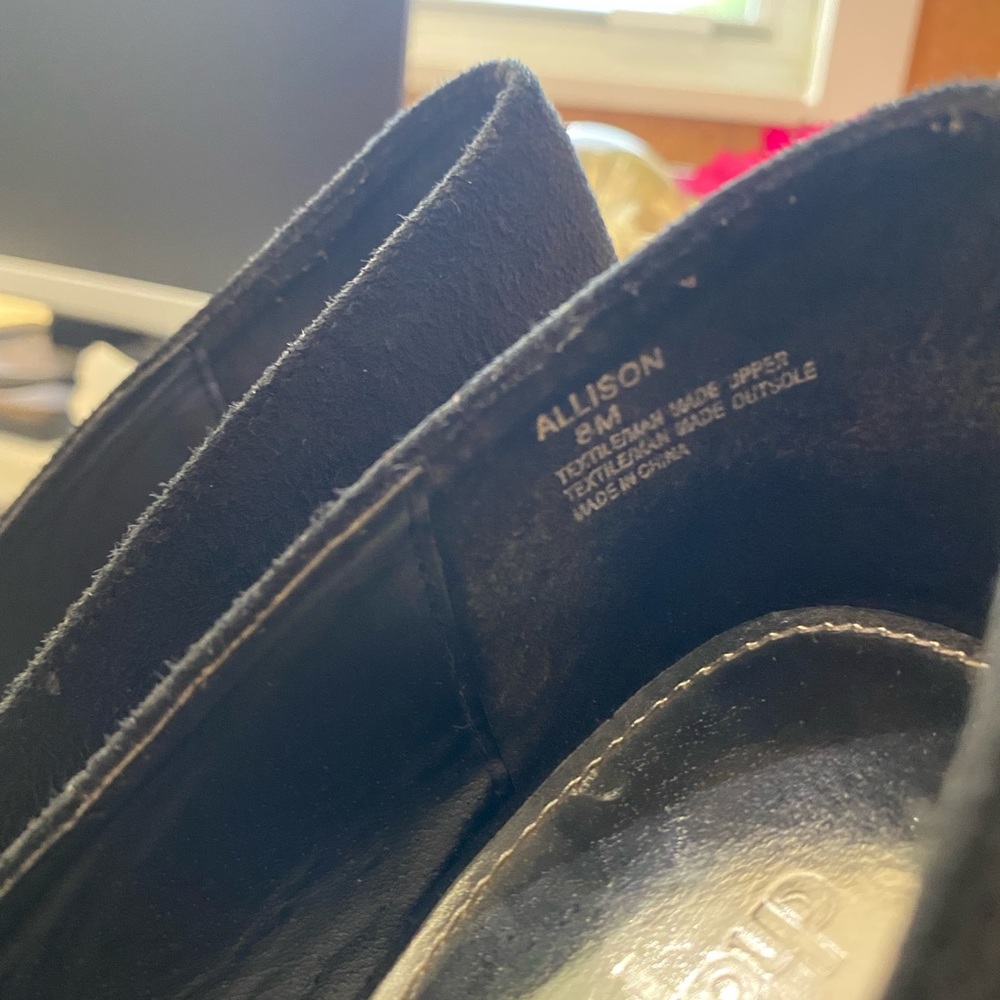 Gorgeous Black Heels - Picture 5 of 5